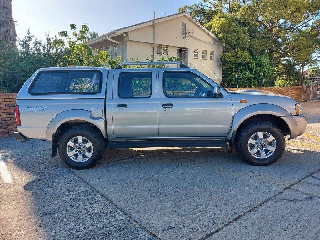 2018 NISSAN HARDBODY NP300 2.5 TDi 4X4 P/U D/C