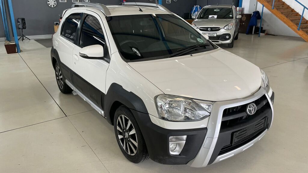 2017 TOYOTA ETIOS  CROSS 1.5 Xs 5Dr for sale - 473